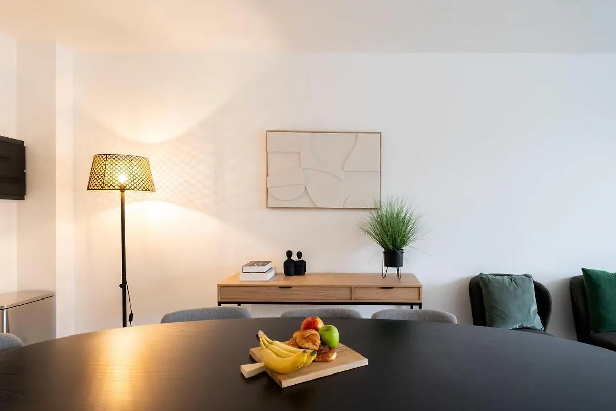 Stylish Duplex For 8 In Central Antverpy