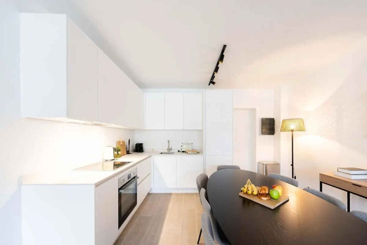 Apartment Stylish Duplex For 8 In Central Antwerp