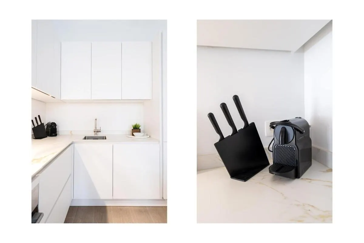 Stylish Duplex For 8 In Central Antwerp 0*,